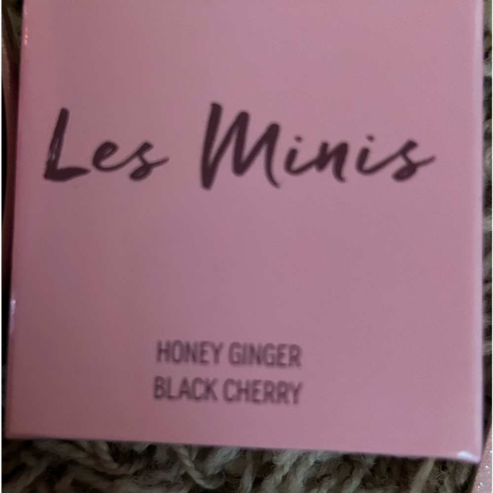 COPY - This is set of Le mini gel wraps kit.
